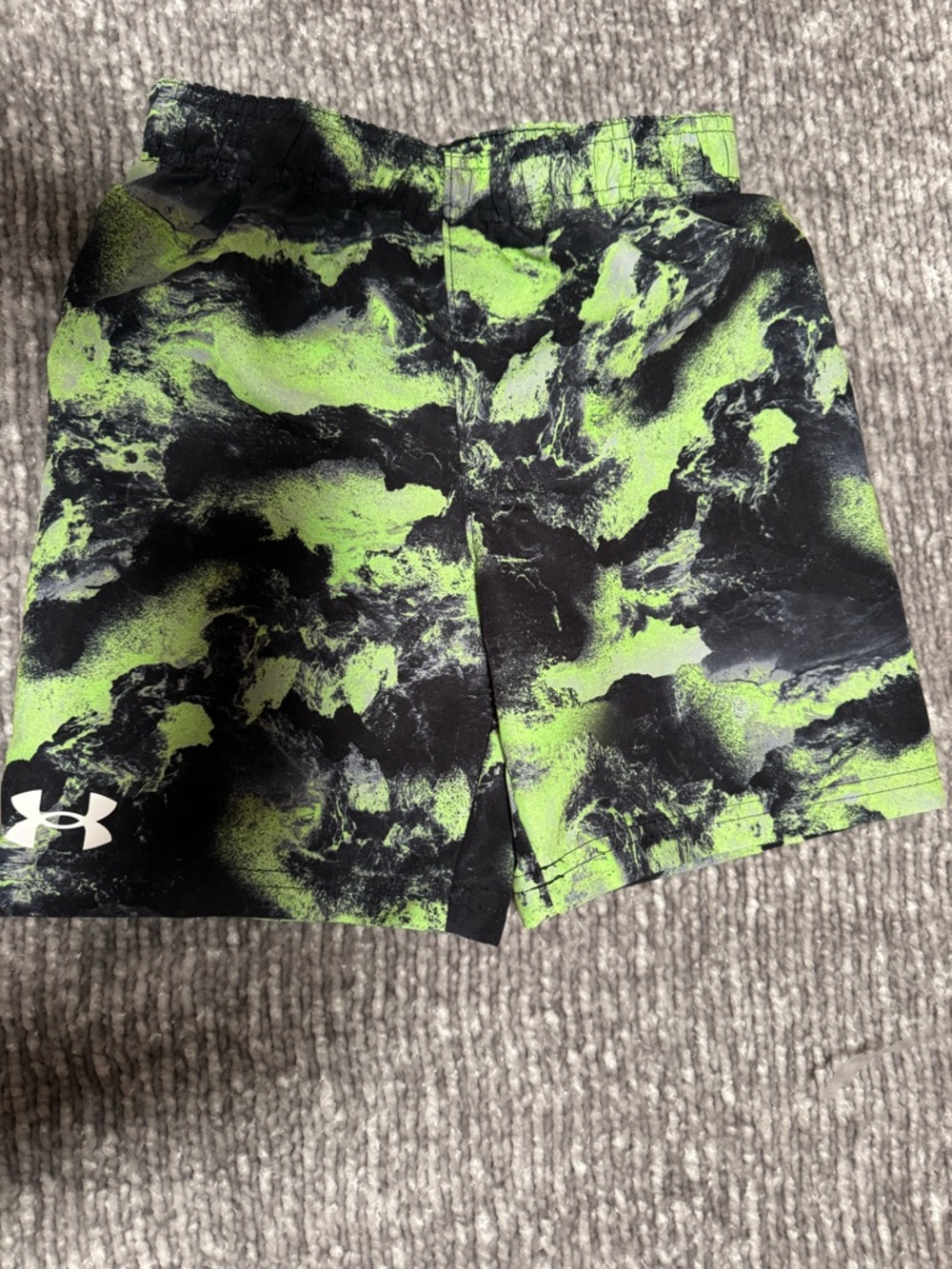 Under Armour Boys Black & Neon Green Marble-Print Swim Trunks
